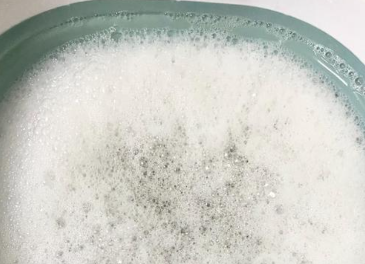 laundry liquid defoamer