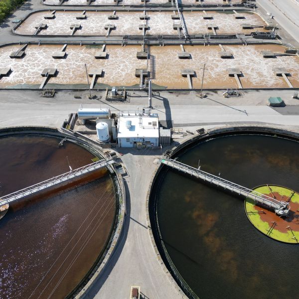Power plant desulfurization defoamer