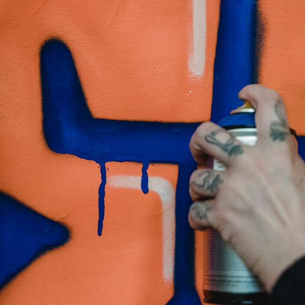 Acrylic leveling agent