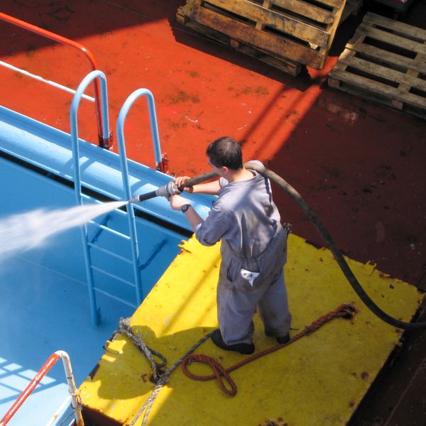 acidic cleaning defoamer