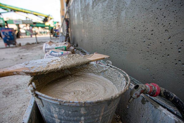 Too Many Air Voids on the Cement Mortar Surface? Adding Defo
