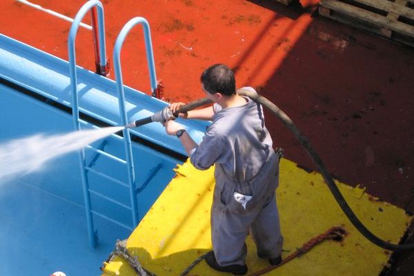 Solving Alkaline Cleaning Foam Problems: Chemi Tech's High-E