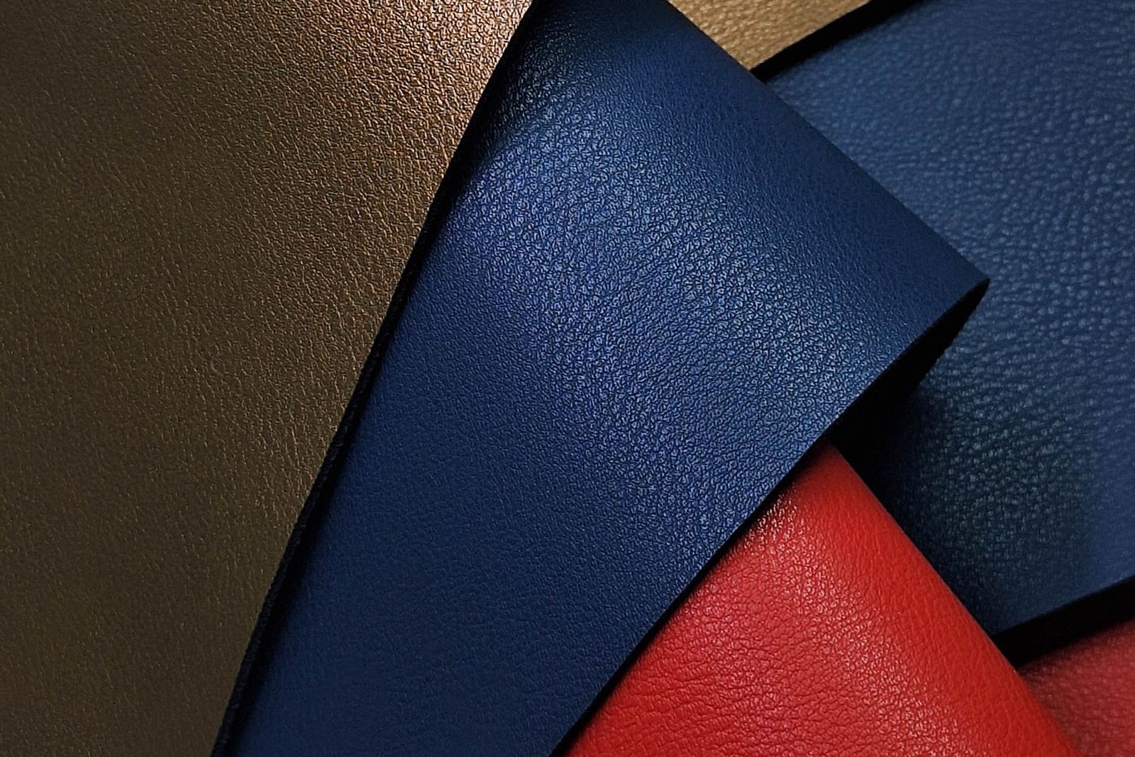 Microfoam in Synthetic Leather Slurry Will Not Break and It